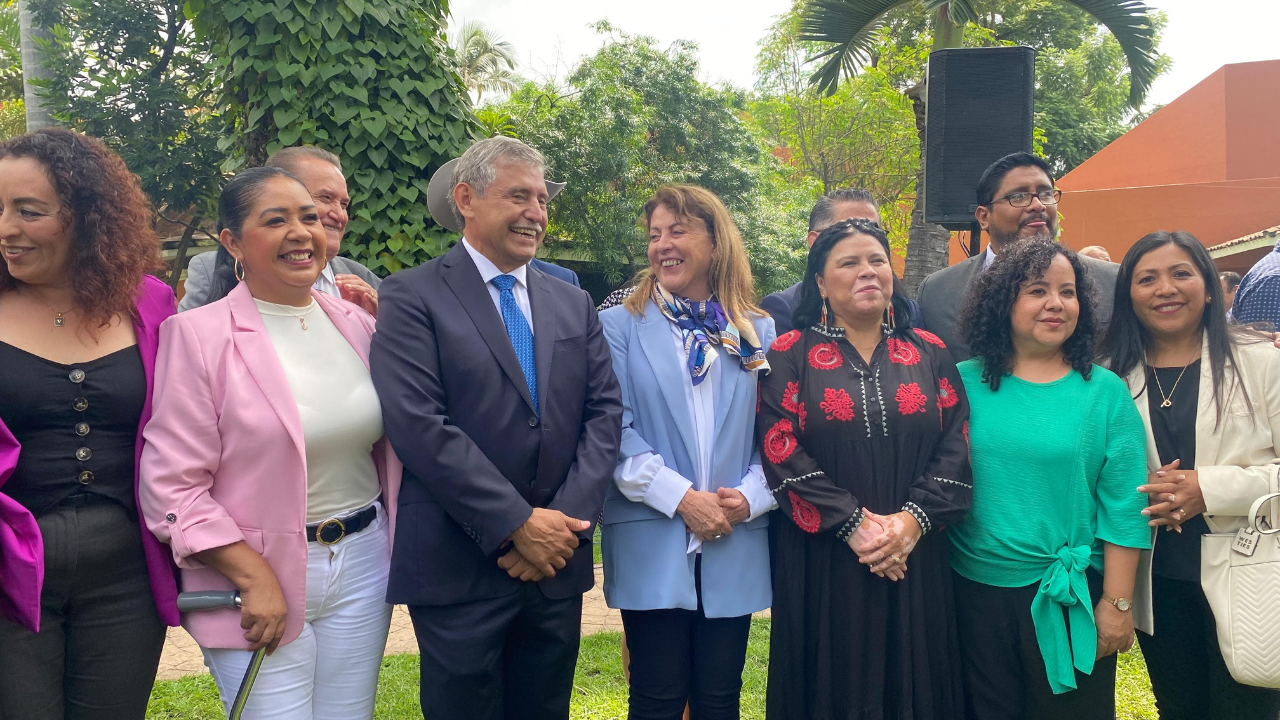 José Luis Urióstegui confía en Margarita González Saravia para trabajar en coordinación