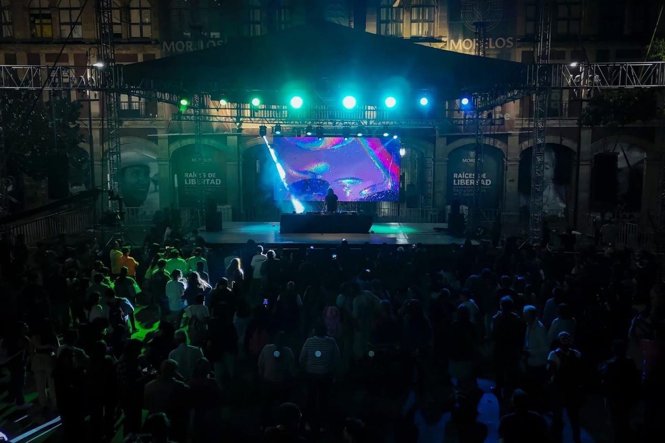 Familias morelenses disfrutan presentaciones artísticas en el marco del circuito cervantino