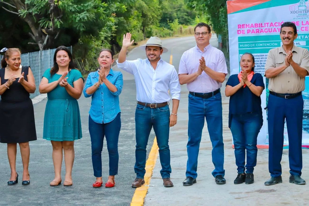 Entrega alcalde de Xochitepec, obras de la calle República de Paraguay