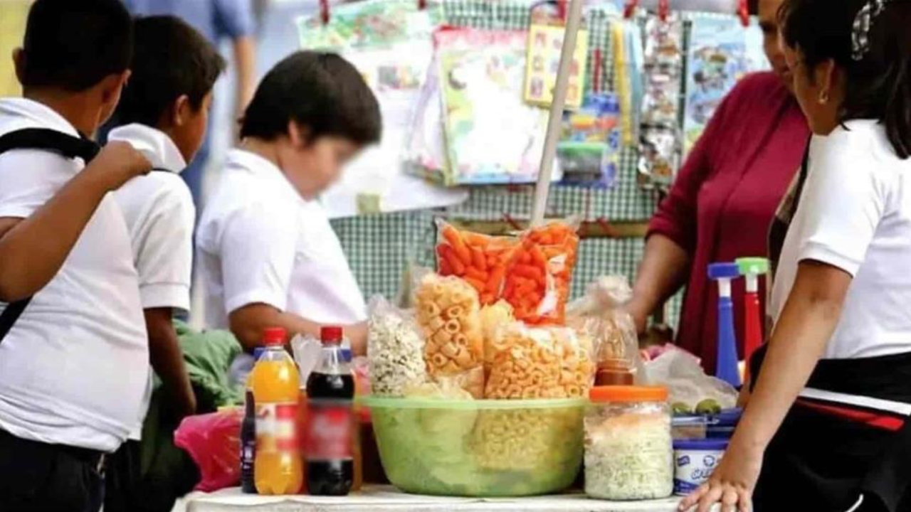 Prohibirán venta de comida chatarra en escuelas de Morelos