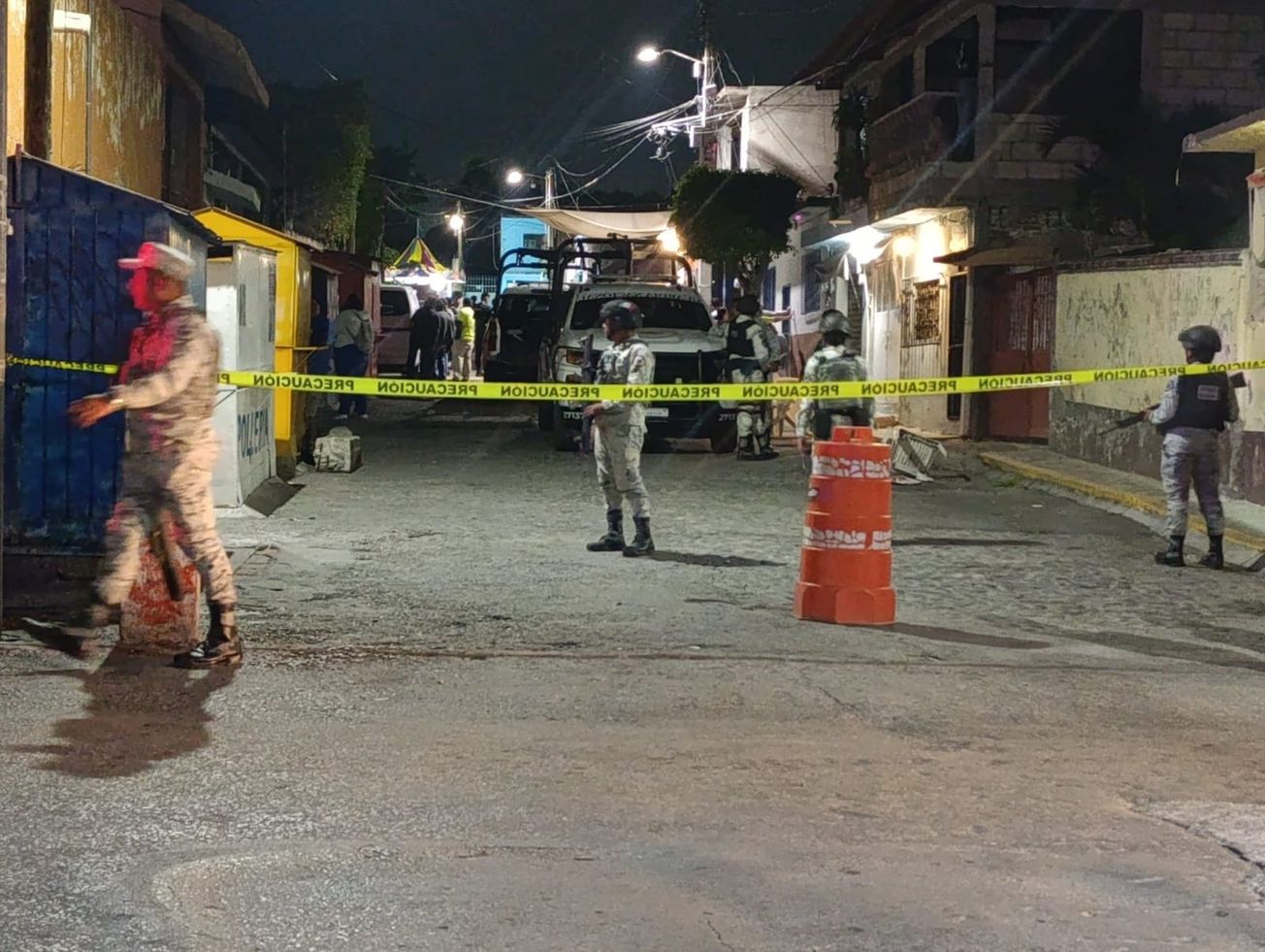 Ultiman a dos hombres esta noche en Temixco