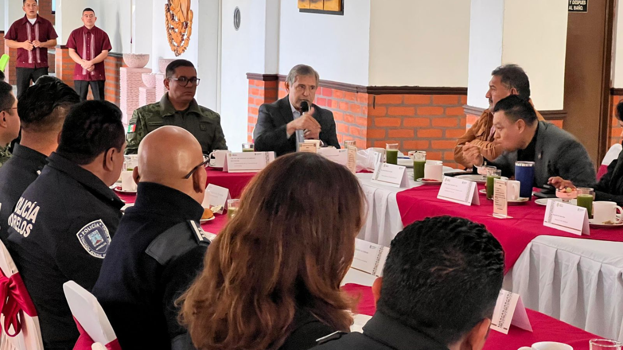 José Luis Urióstegui participa en la primera sesión presencial de la Mesa Regional de Construcción de Paz 