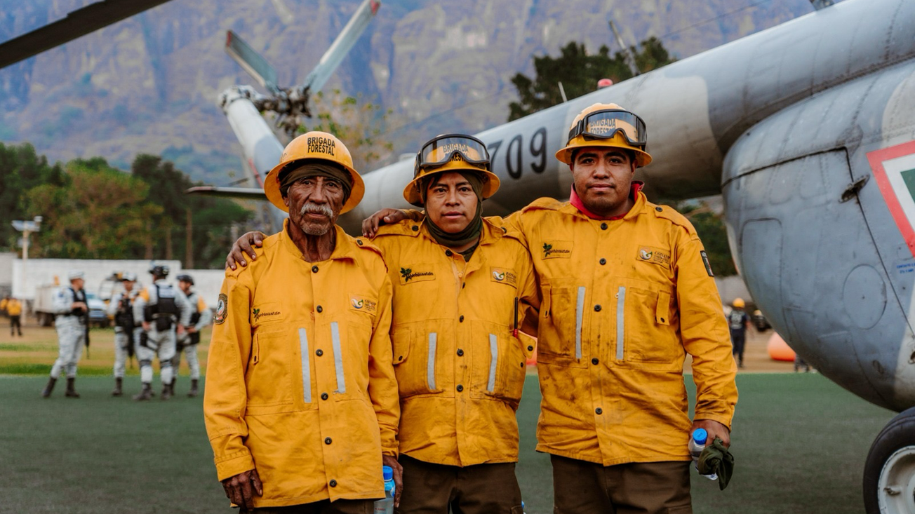 Avances del 90% en combate al incendio en Tepoztlán
