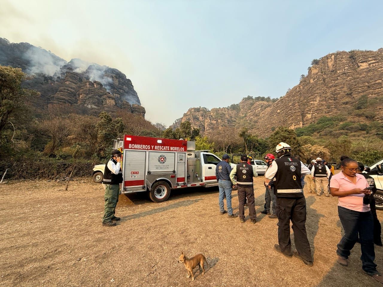 Avanzan labores contra incendios forestales activos en Tepoztlán