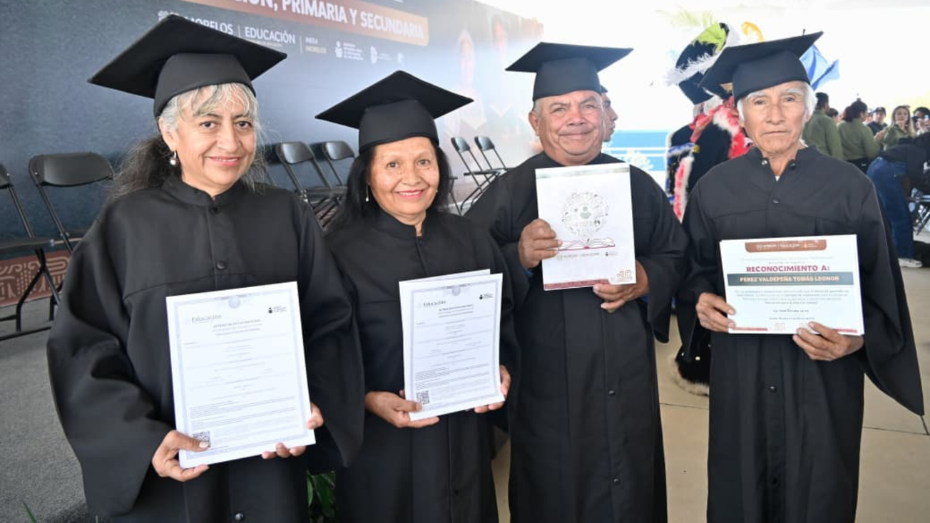 Programas de alfabetización transforman oportunidades para personas adultas