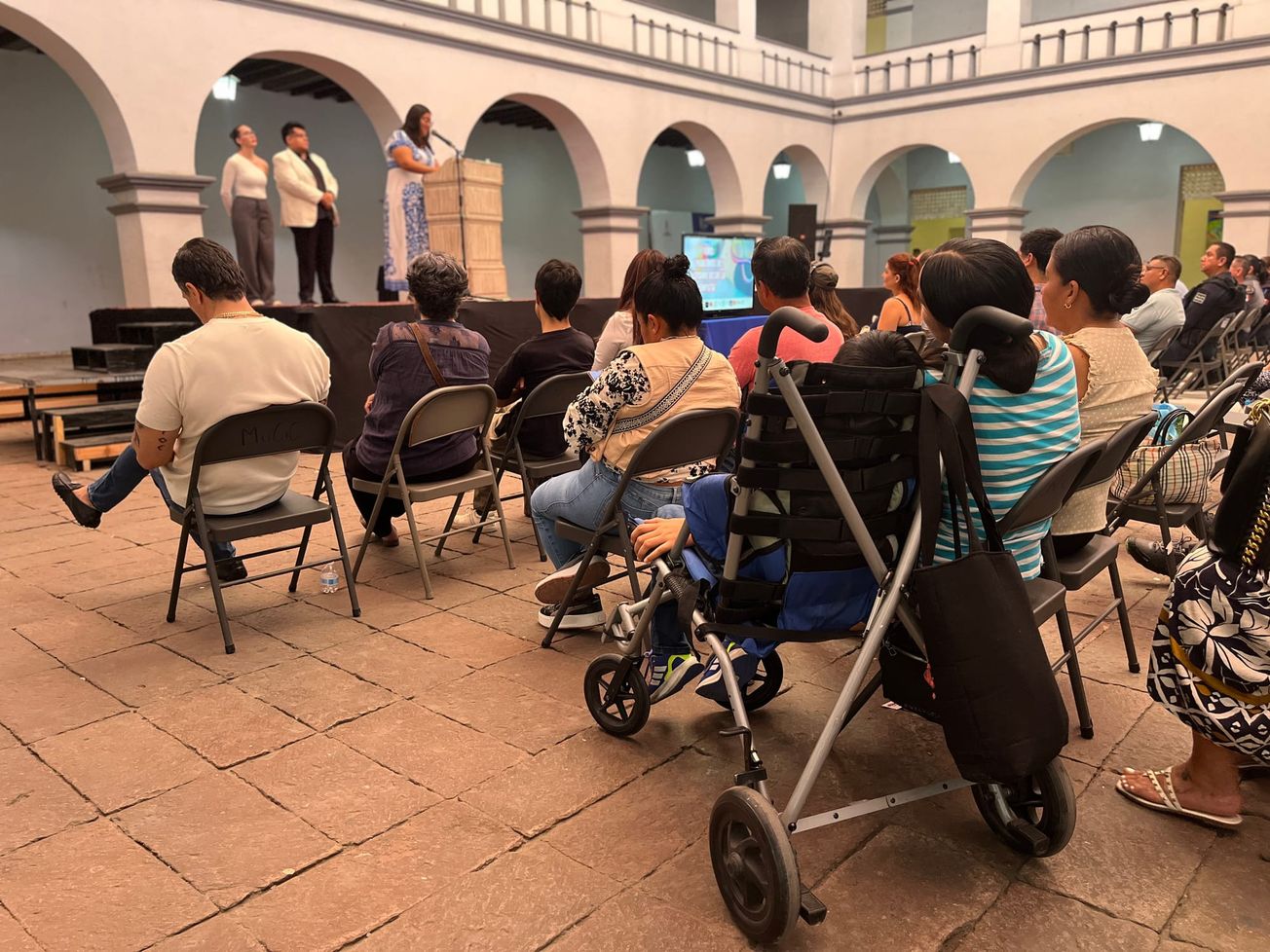 Autismo con voz propia: Un foro que invita a escuchar, sentir y cambiar la mirada