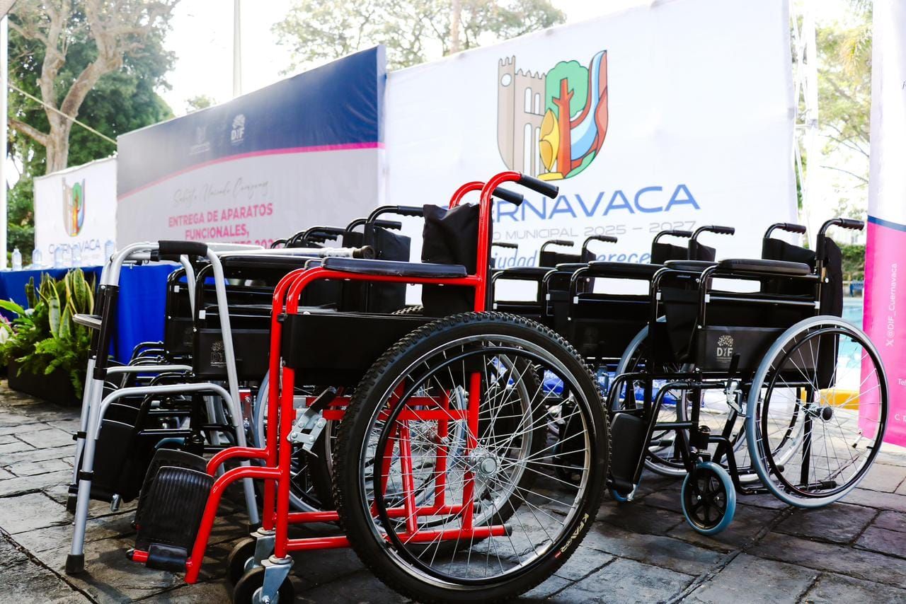 DIF Cuernavaca fortalece la atención social con entrega de aparatos funcionales