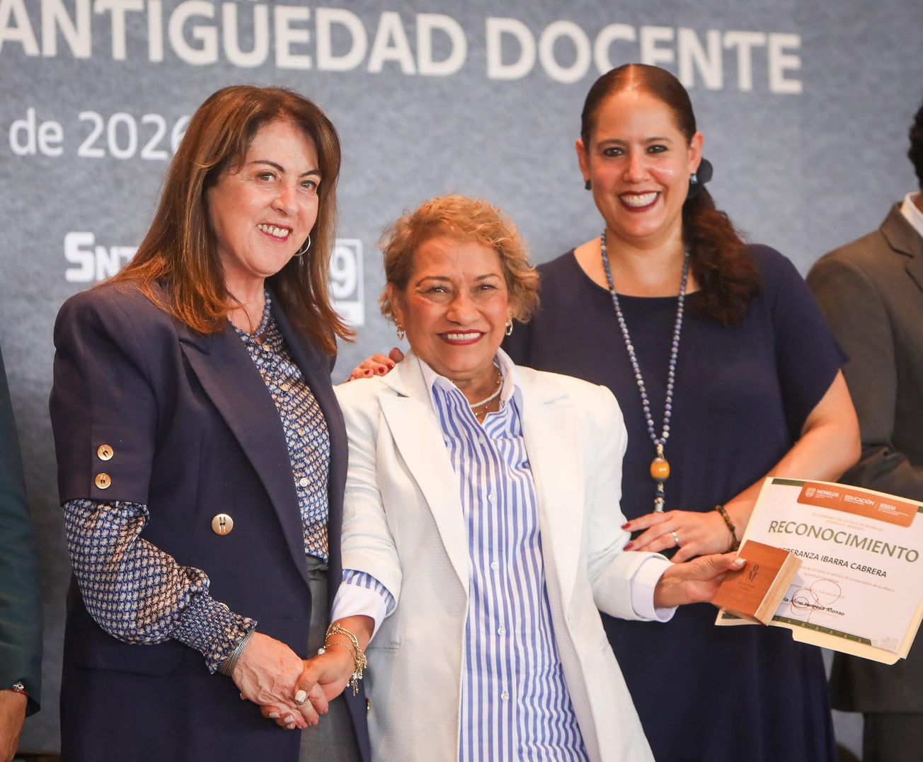 Son los maestros uno de los pilares más importantes de nuestro estado: Margarita González Saravia