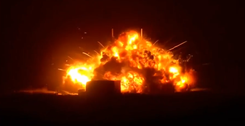 Explota cohete espacial New Glenn de Blue Origin en Florida durante prueba crítica