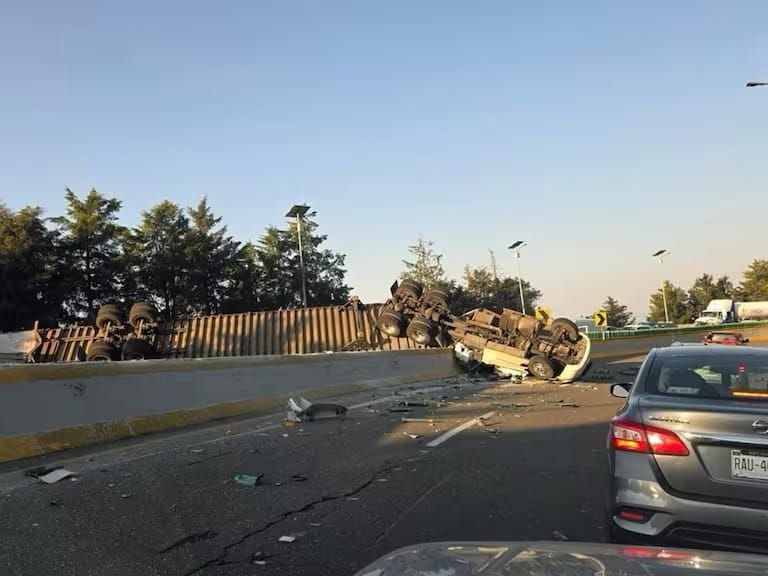 Se disparan accidentes en la México-Acapulco por lluvias