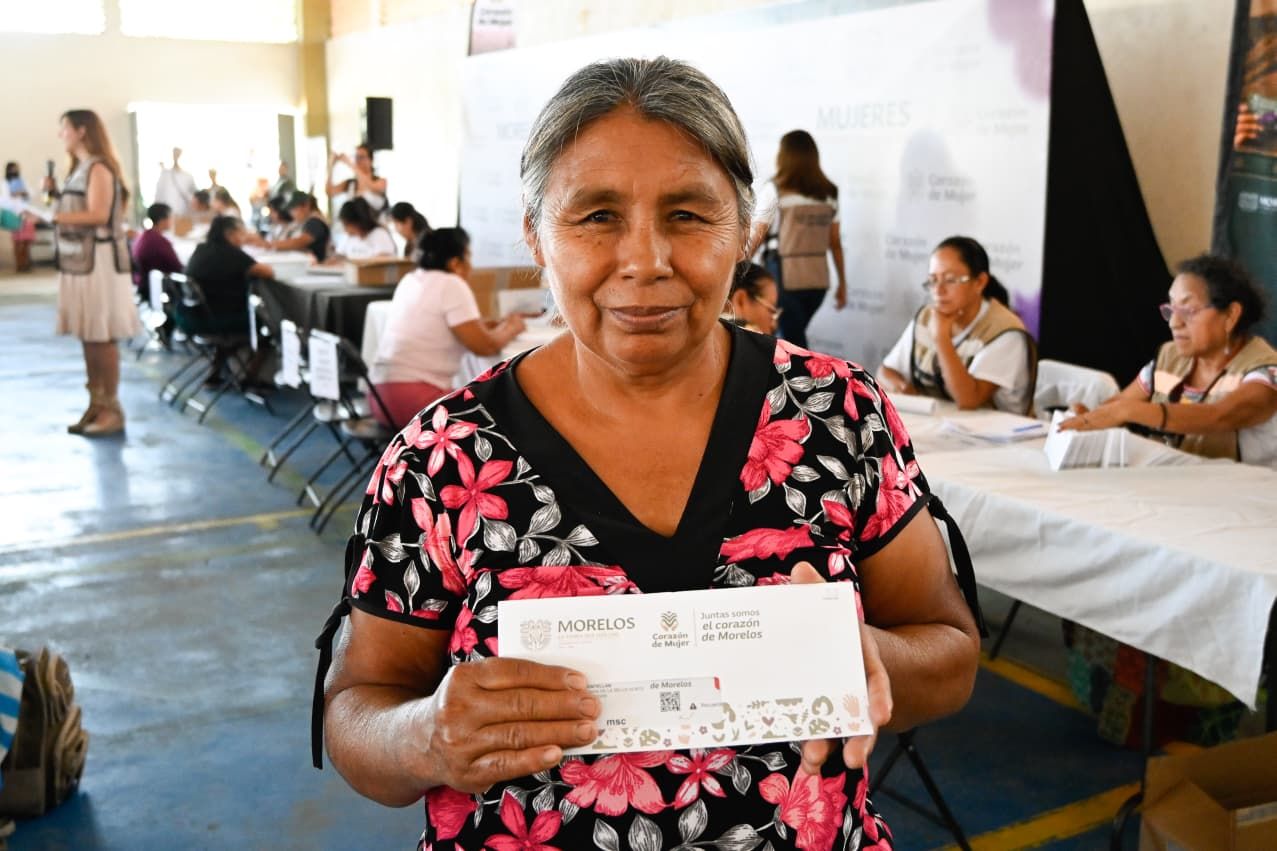 Entregan tarjetas de "Corazón de Mujer" en Jantetelco