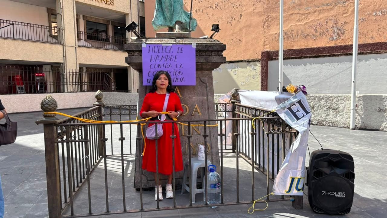 Mujer inicia huelga de hambre en Morelos