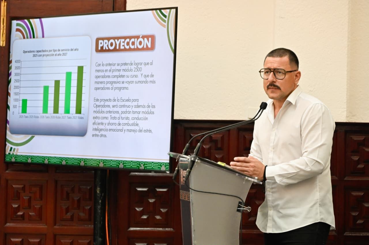 Presenta CGMYT escuela para operadores de transporte público