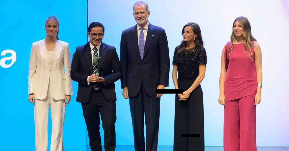 Astrofísico de la UNAM recibe premio internacional por revolucionar el estudio de las galaxias