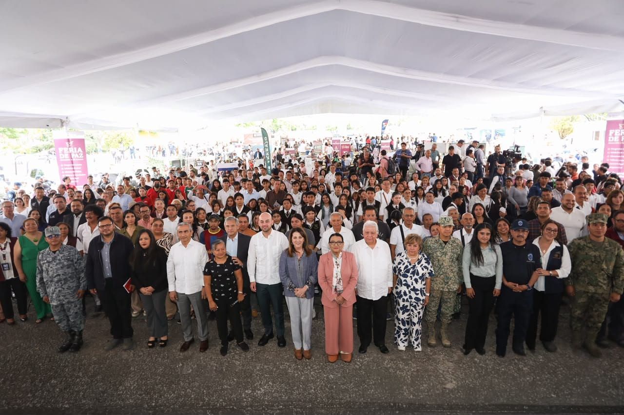 Margarita González Saravia y Rosa Icela encabezan Feria de Paz en Cuernavaca