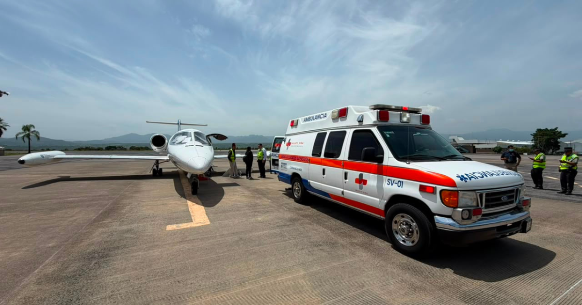 Adolescente de 15 años es trasladada a Texas tras explosión en Cuernavaca