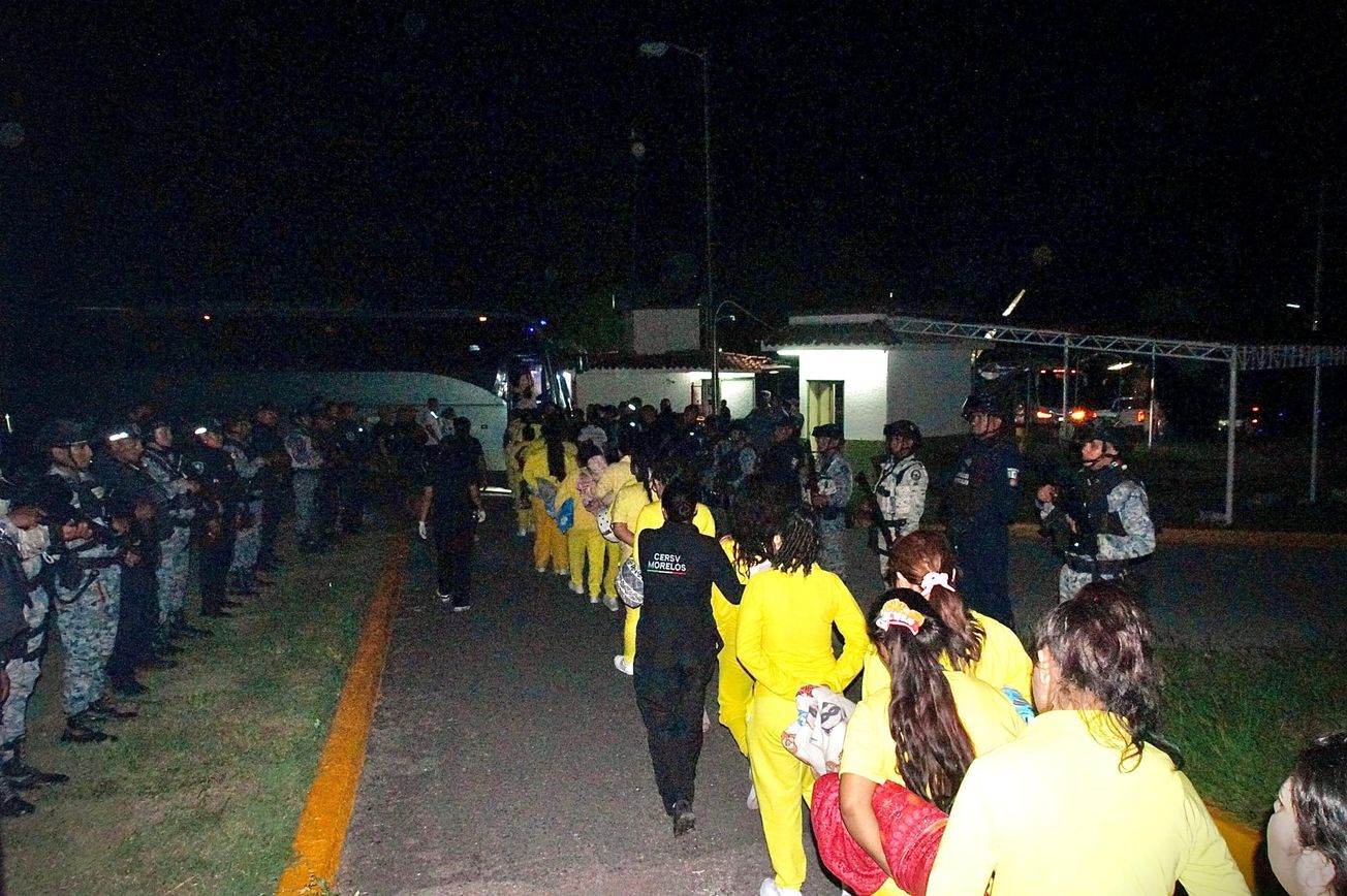 Trasladan a 305 mujeres privadas de la libertad al nuevo Cereso femenil en Cuernavaca