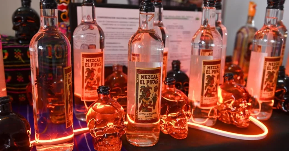 Inaugura Margarita González Saravia la Feria del Mezcal y el Queso en Cuernavaca