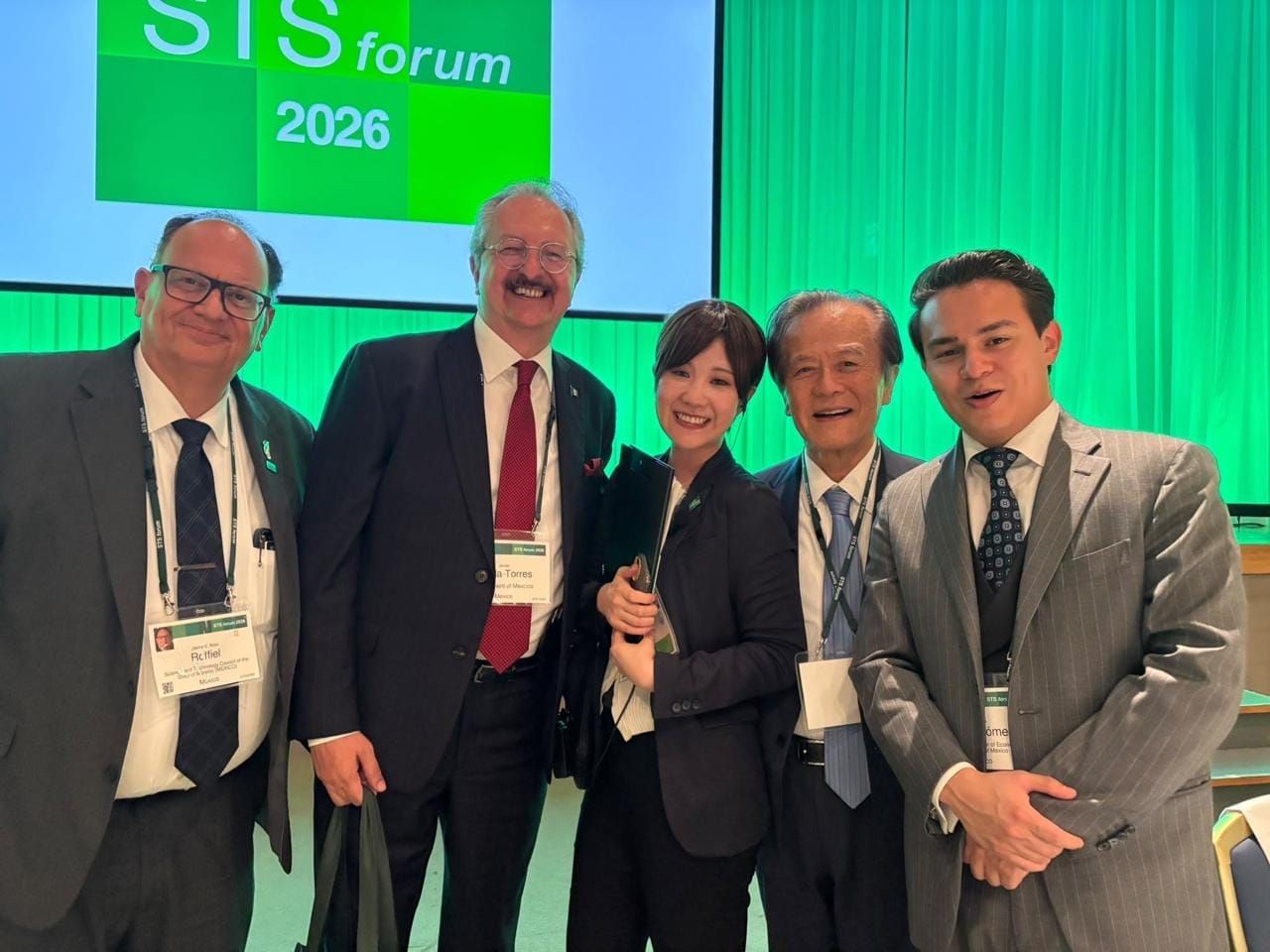 Morelos participa en foro de ciencia y tecnología en Japón