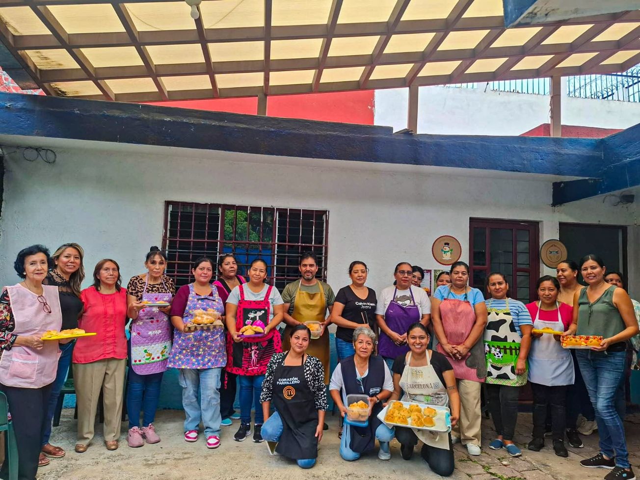 Ayuntamiento de Cuernavaca promueve tradiciones mexicanas con taller en Amatitlán