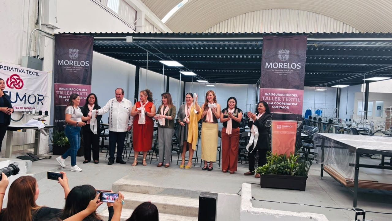 Inauguran taller textil de cooperativa integrada principalmente por mujeres en Morelos