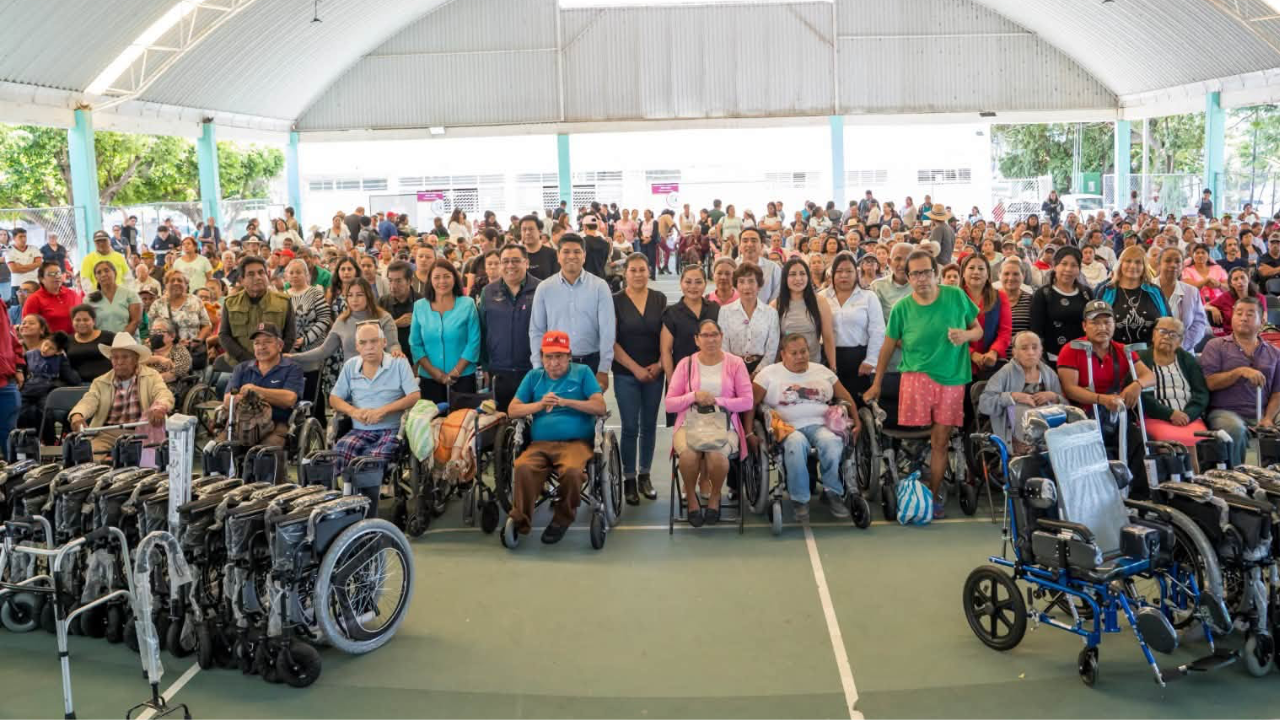 Salud entrega mil 449 apoyos funcionales en Morelos