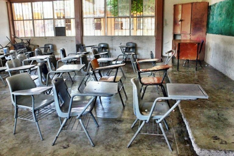 Regresan a clases más de 400 mil estudiantes