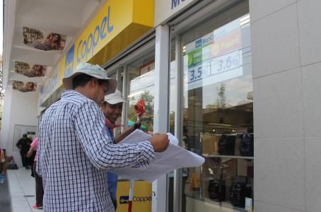 Desalojan tienda Coppel ante riesgo de derrumbe en Cuernavaca