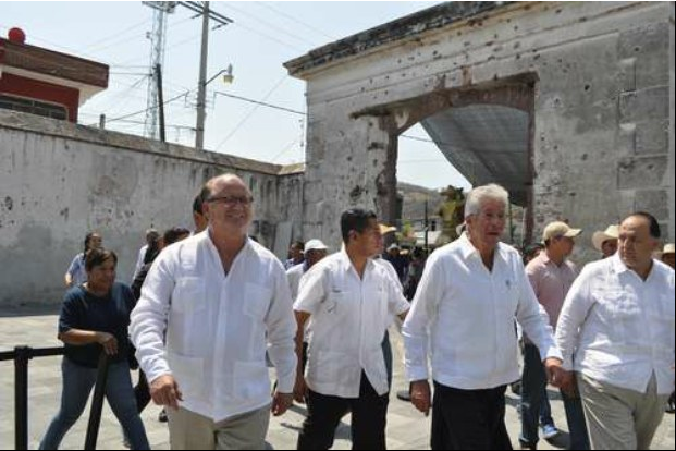 Graco Ramírez y Ruiz Esparza ‘huyen’ de acto en Morelos