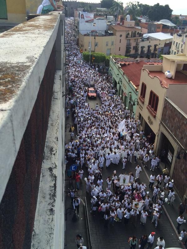 Asisten miles a marcha por la paz en Cuernavaca