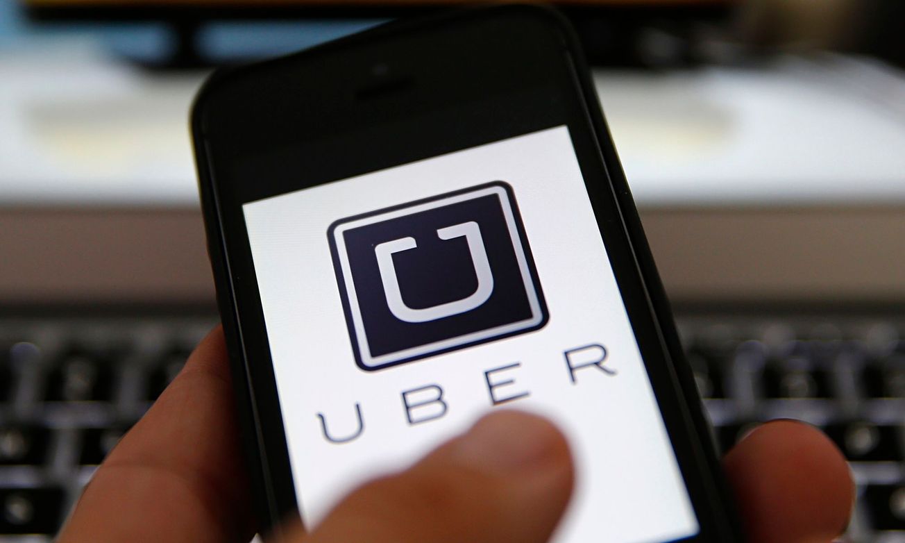 Demanda UBER a taxistas por agresiones