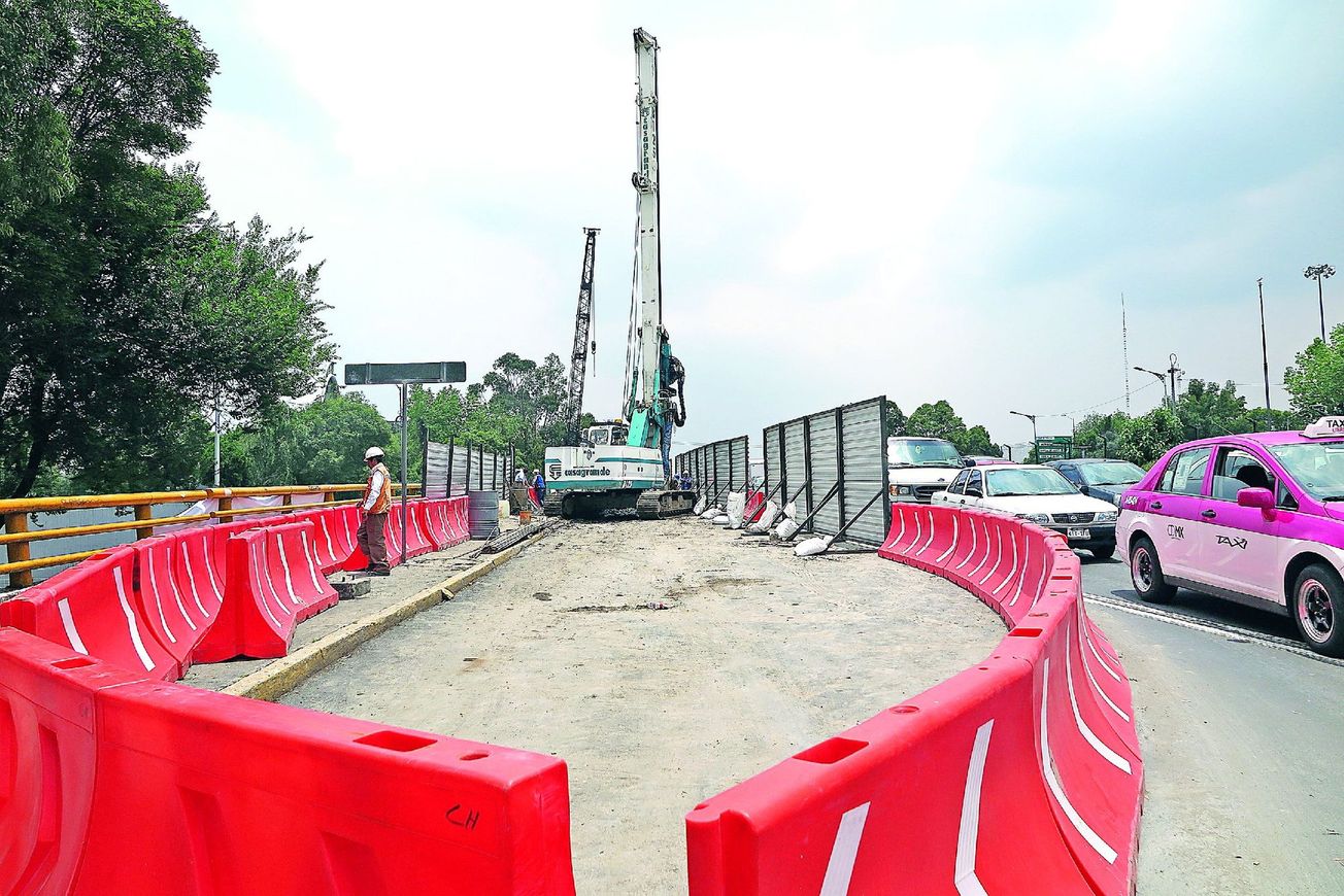 Se atrasa obra del 2º piso de la Caseta a Cuernavaca