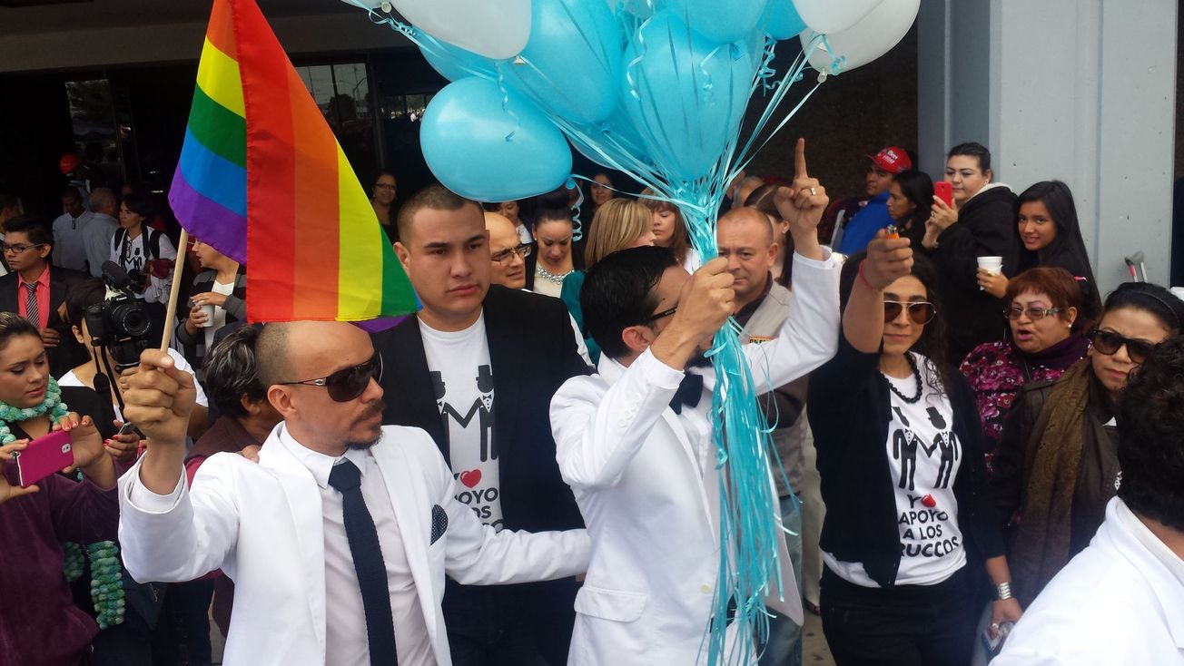 Alistan preparativos para bodas gay colectivas
