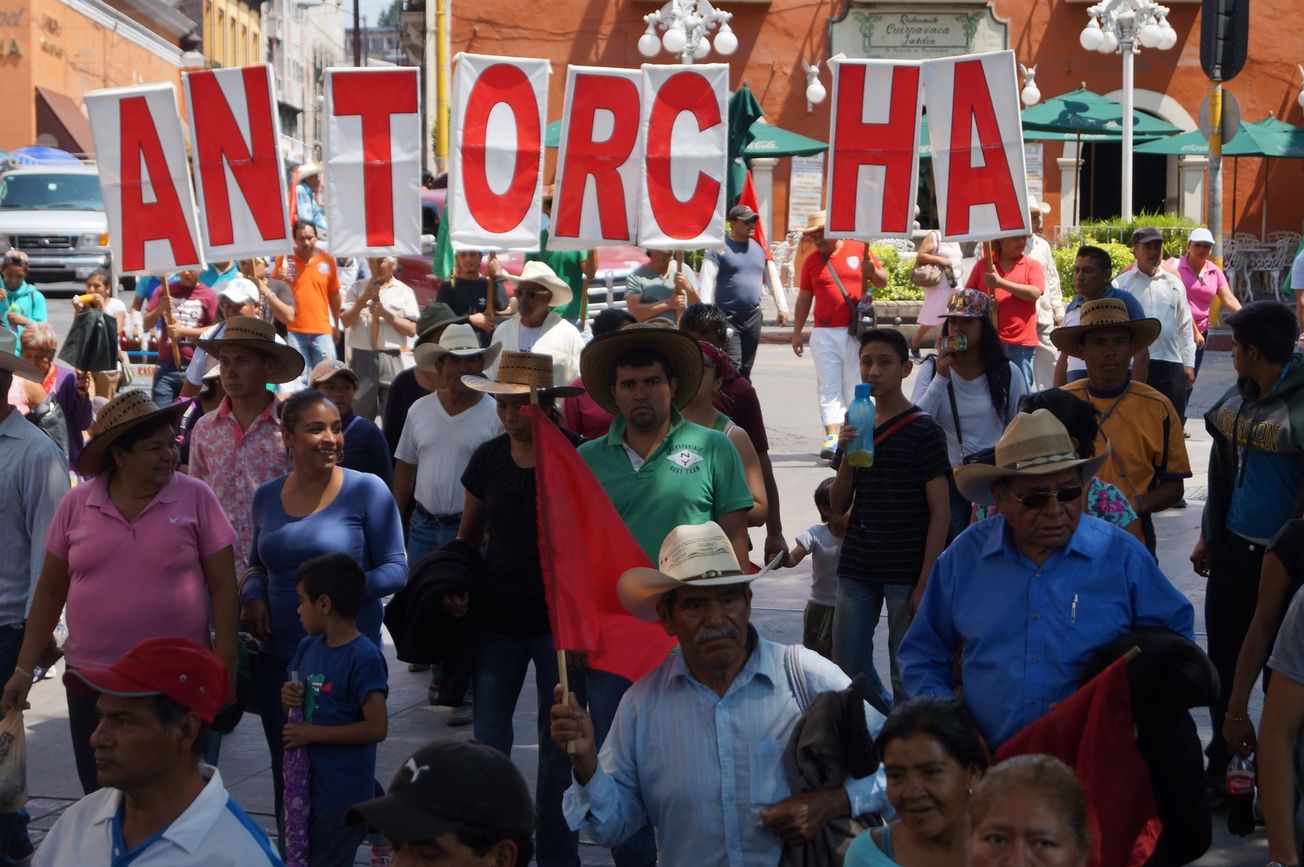 Detienen a integrantes de Antorcha Campesina