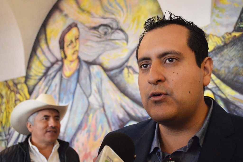 Pide Alberto Mojica terminar la “guerra sucia” a Cuauhtémoc Blanco