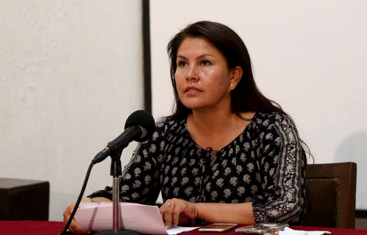 Dice Hortencia Figueroa que sí habrá mesas de diálogo con transportistas