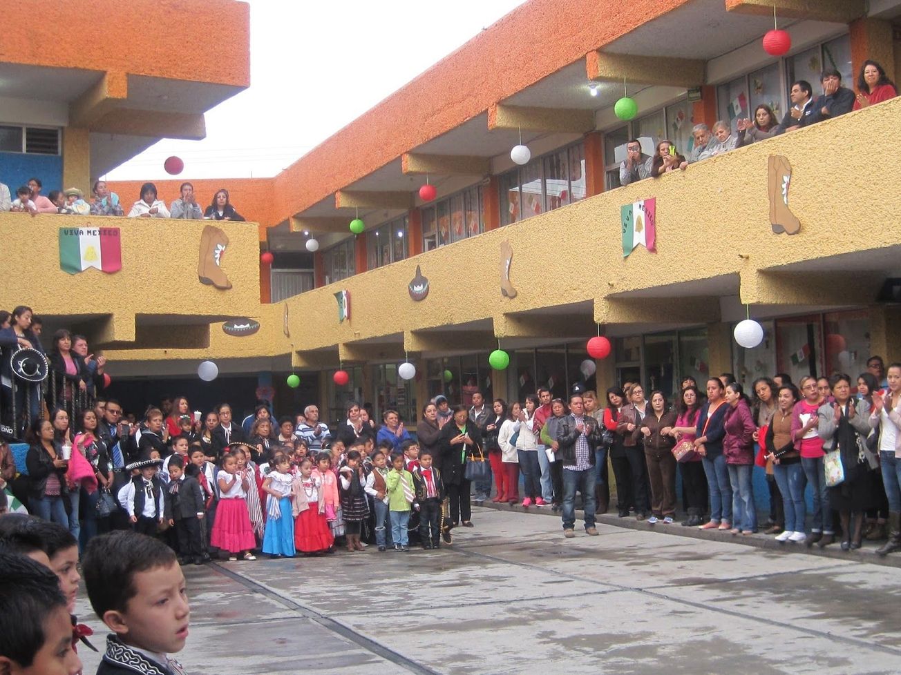 Sí habrá clases el jueves 15: IEBEM