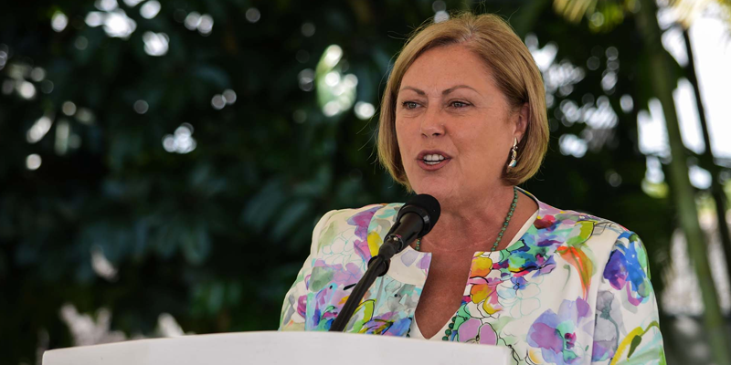 Firma esposa de Graco Ramírez tarjeta de donación de órganos