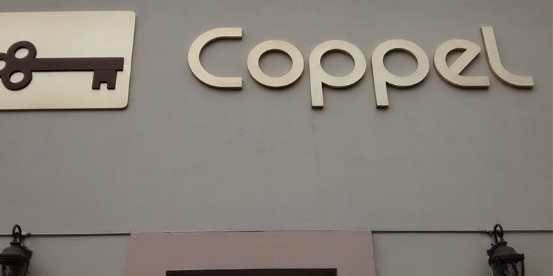 Asaltan Coppel del Centro