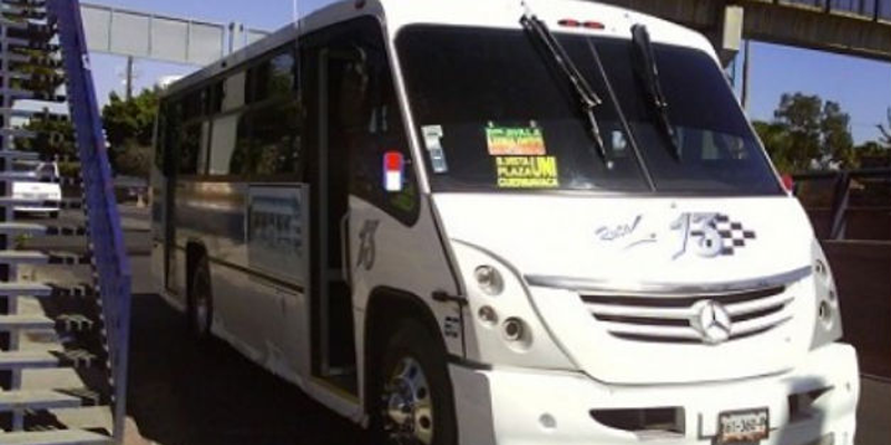 Huelga de UAEM afecta al transporte público