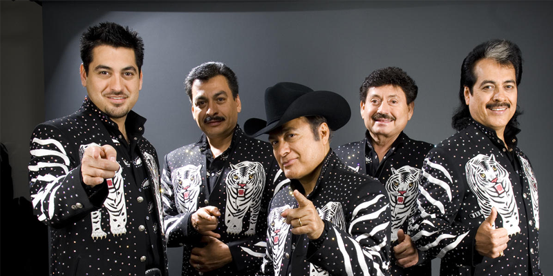 Multan a los Tigres del Norte