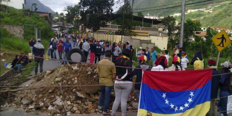 Suman 49 muertos en Venezuela
