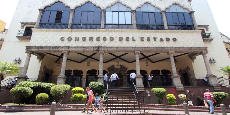 Diputados del G-10 insisten en el diálogo
