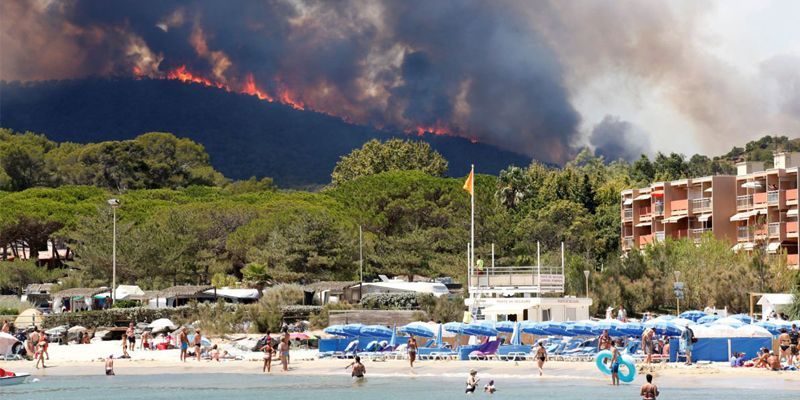Más de 10 mil personas fueron desalojadas por incendio
