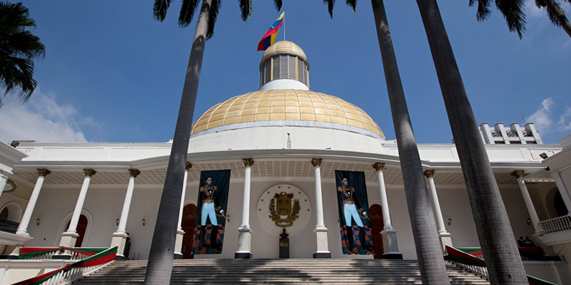 Por tiroteos emite Venezuela alerta de viaje hacia Estados Unidos