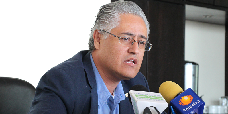 Debe FGE resolver plagio de ex rector