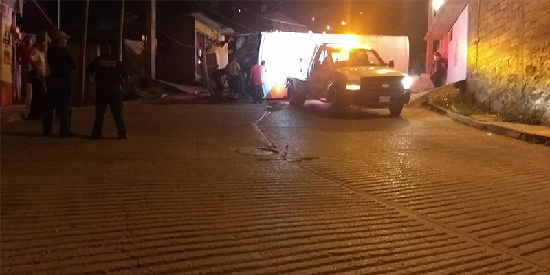 Volcó ruta en Jiutepec