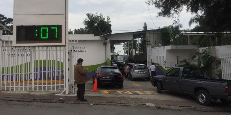 24 noticias que impactaron en 2017/ Verificentros causan confusión en Morelos