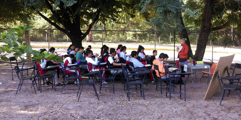 Así toman clases en Amacuzac