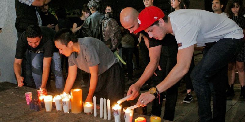 Personalidades condenan asesinato de estudiantes